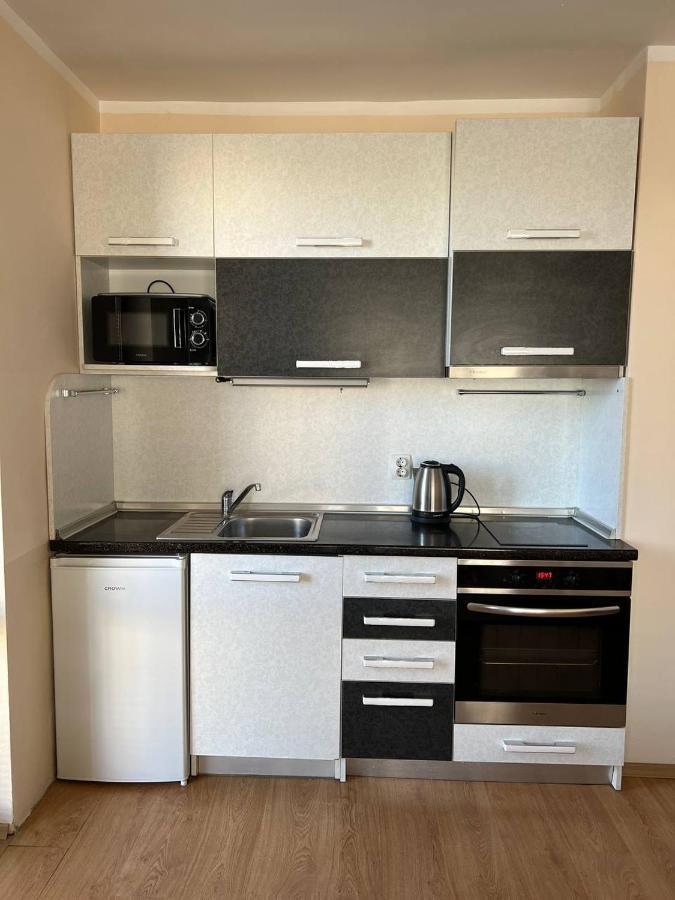 Dkapartments Chateau Valon Pantai Sunny Bagian luar foto