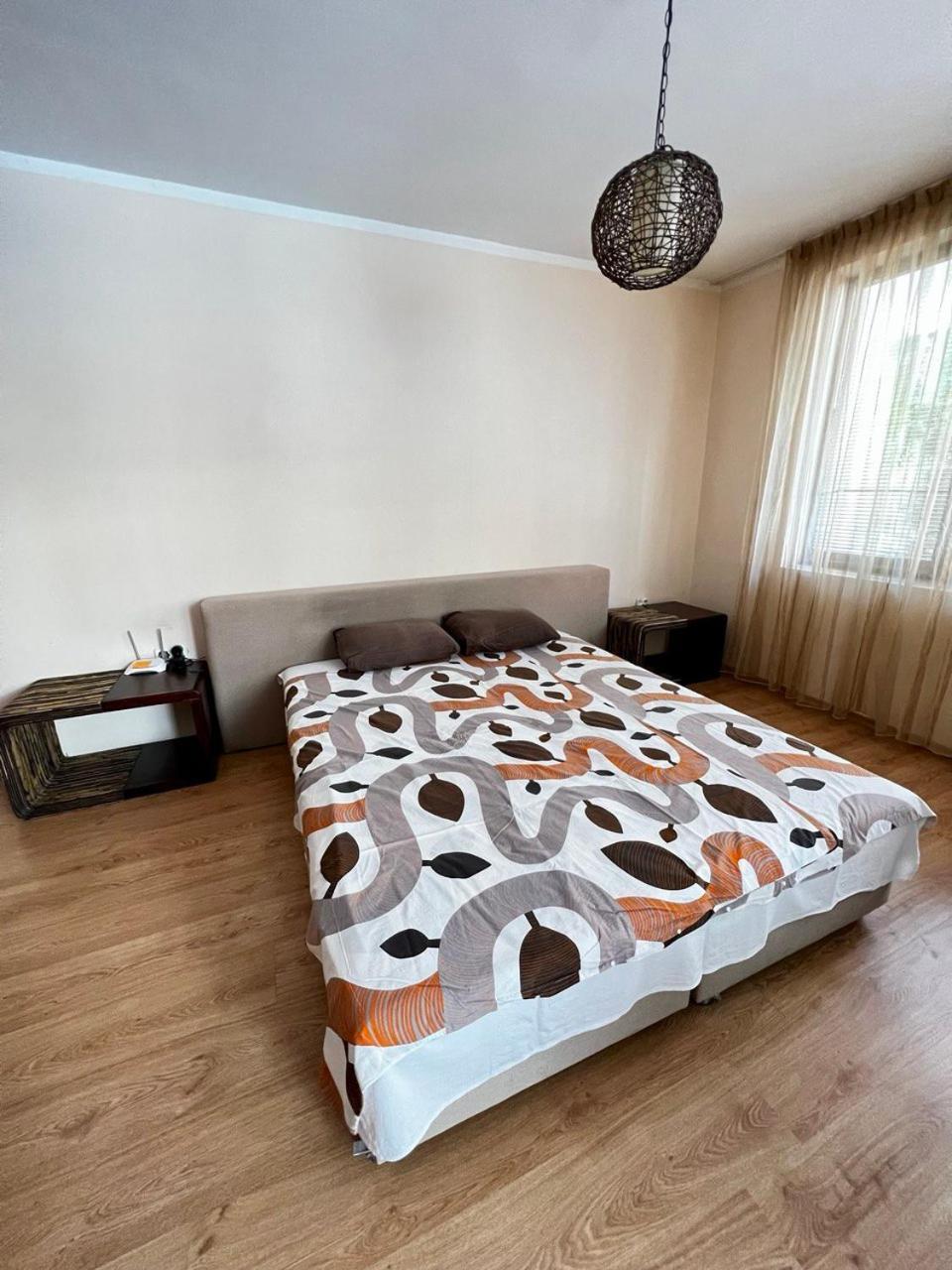 Dkapartments Chateau Valon Pantai Sunny Bagian luar foto
