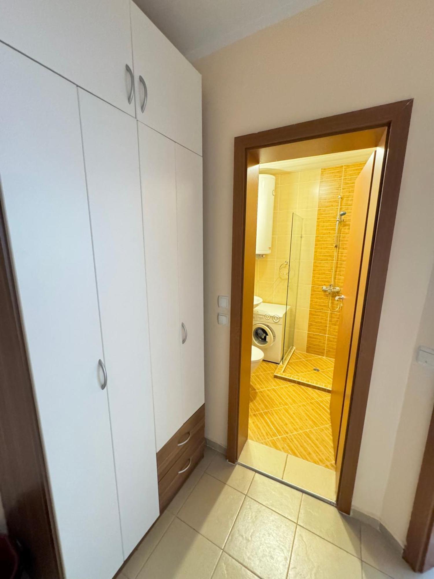 Dkapartments Chateau Valon Pantai Sunny Bagian luar foto