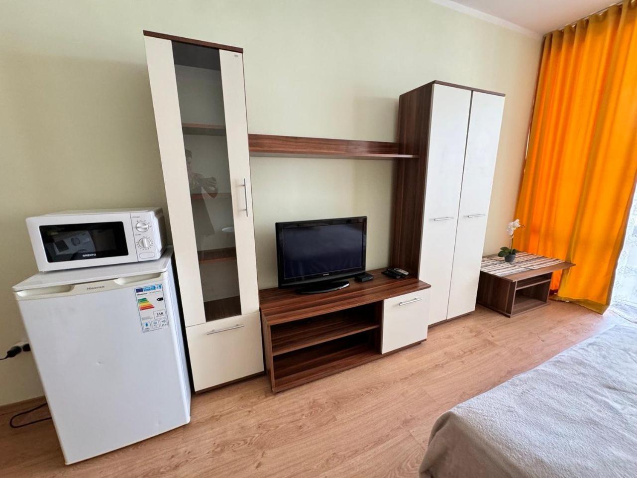 Dkapartments Chateau Valon Pantai Sunny Bagian luar foto